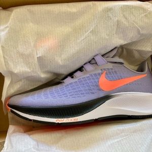 Nike Athletic Shoes in Purple and Orange